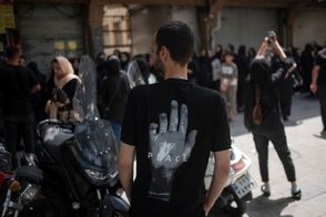 تصاویر خبرگزاری فرانسه از روز تاسوعا در بازار تهران