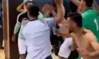 رقص مستانه بازیکنان آلومینیوم بعد از برد