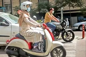 صورتی‌ترین موتورسوار جهان در تهران دیده شد