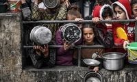 تصاویر غم‌انگیز از درگیری کودکان غزه با قحطی