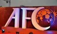 لحظه ترک ورزشگاه نقش‌جهان از سوی ناظران AFC  