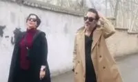 آوازخوانی زیبای غزل شاکری در خیابان