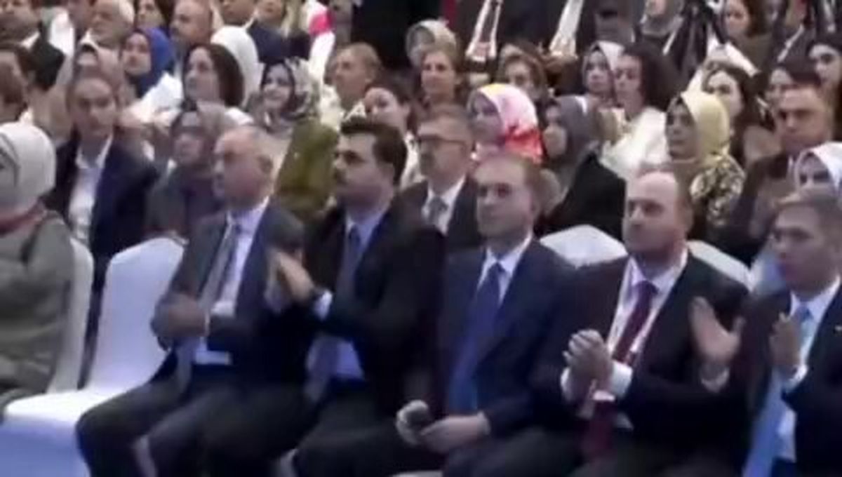 اردوغان، تبریز و اصفهان را از مراکز تمدن ترک‌‌ها برشمرد!