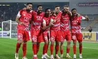 پرسپولیس با نقش‌ونگار عیدانه به استقبال بازی با شمس‌آذر رفت