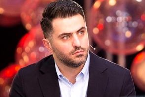 ماجرای عجیب و باورنکردنی ماه عسلِ پدر و مادر علی ضیا!