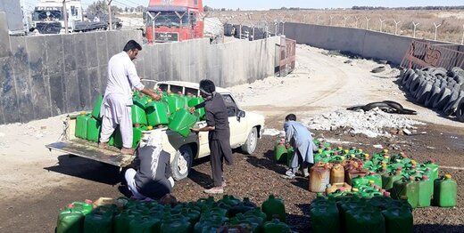 استدلال نخ‌نما شده‌ی مسئولان برای توجیه گرانی 