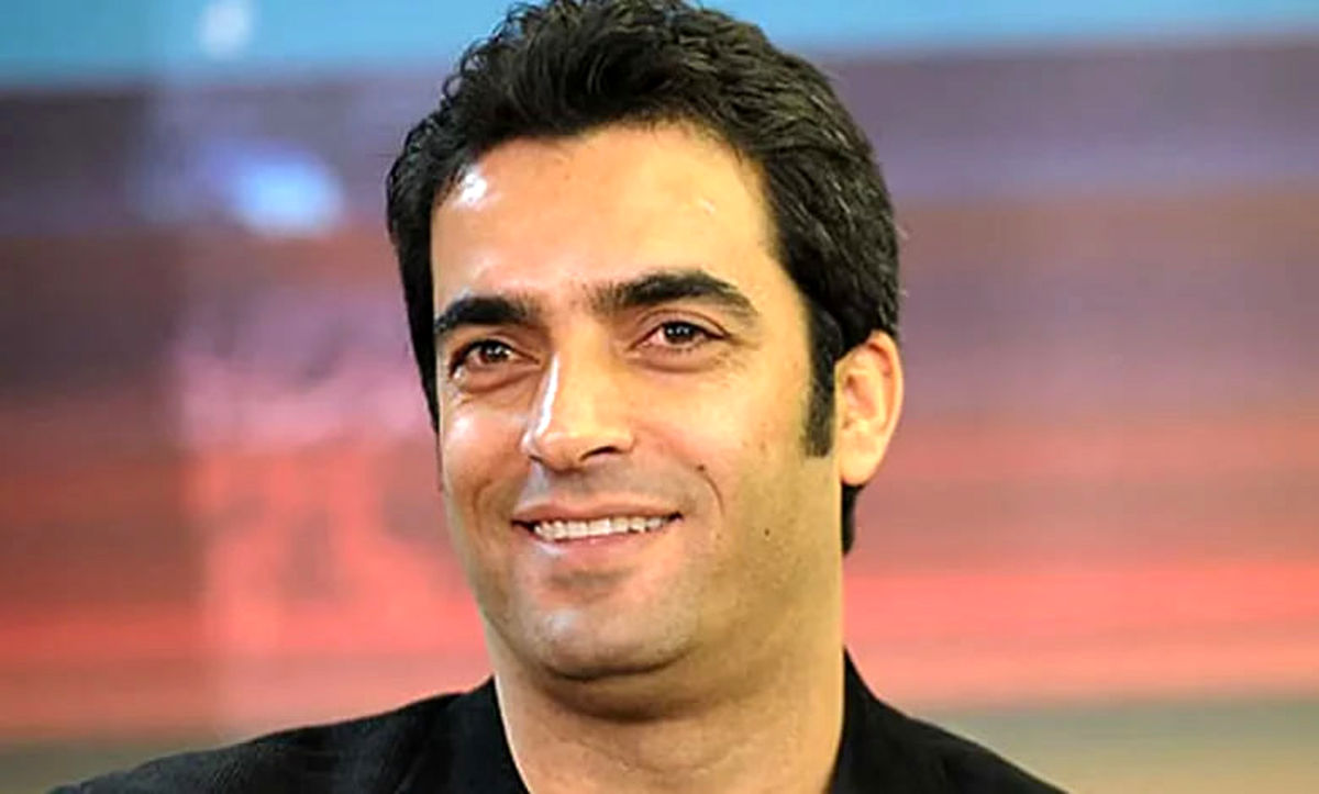   گرد پیری بر چهره منوچهر هادی نشست 