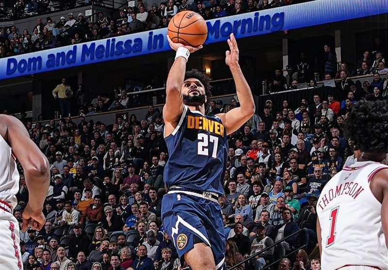 اتفاقی عجیب در NBA؛ داور پاس گل داد!