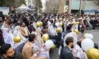 خودرو بامزه یک زوج در مراسم ازدواج دانشجویی