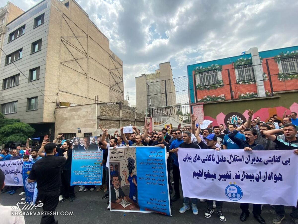   روشن: گوش هوادار استقلال پر از «وعده سر خرمن» است 