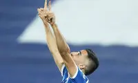 ستاره استقلال برای تولد فرزندش به لندن رفت