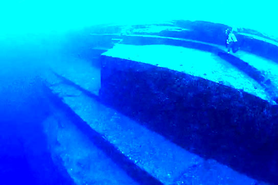 آیا یک «هرم باستانی» در زیر آب‌های ژاپن مخفی شده است؟