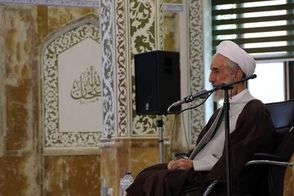 تصاویری از کلاس درس اخلاق کاظم صدیقی در ازگل