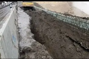 دقایقی پیش، رانش زمین در آزادراه تهران _ پردیس