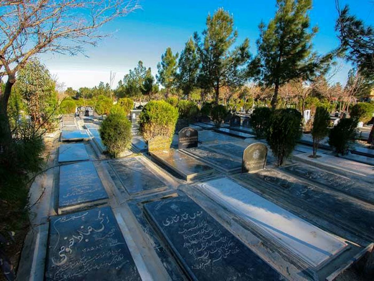  جنجال‌ها بر سر کمبود قبر در تهران تمامی ندارد 