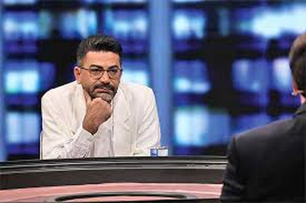 فرزاد حسنی: بابت برنامه امشب چند نفر سکته قلبی کردند!