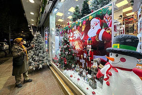 حال و هوای کریسمس در خیابان‌های تهران