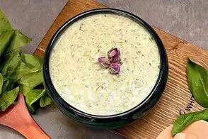 ۴ مدل ماست طعم‌دار که کنار هر غذایی می‌چسبد