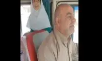 حرکت قشنگ آقای راننده برای دانش‌آموزان در راه مدرسه