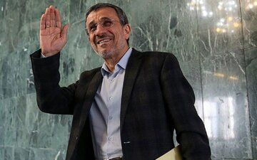 بدرقه گرم احمدی‌نژاد توسط وزرای گواتمالا 