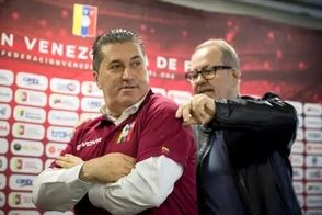 یک مربی پرتغالی گزینه نیمکت پرسپولیس شد