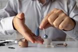 خرید سمعک قسطی؛ راهکاری هوشمندانه برای دسترسی آسان به خدمات شنوایی