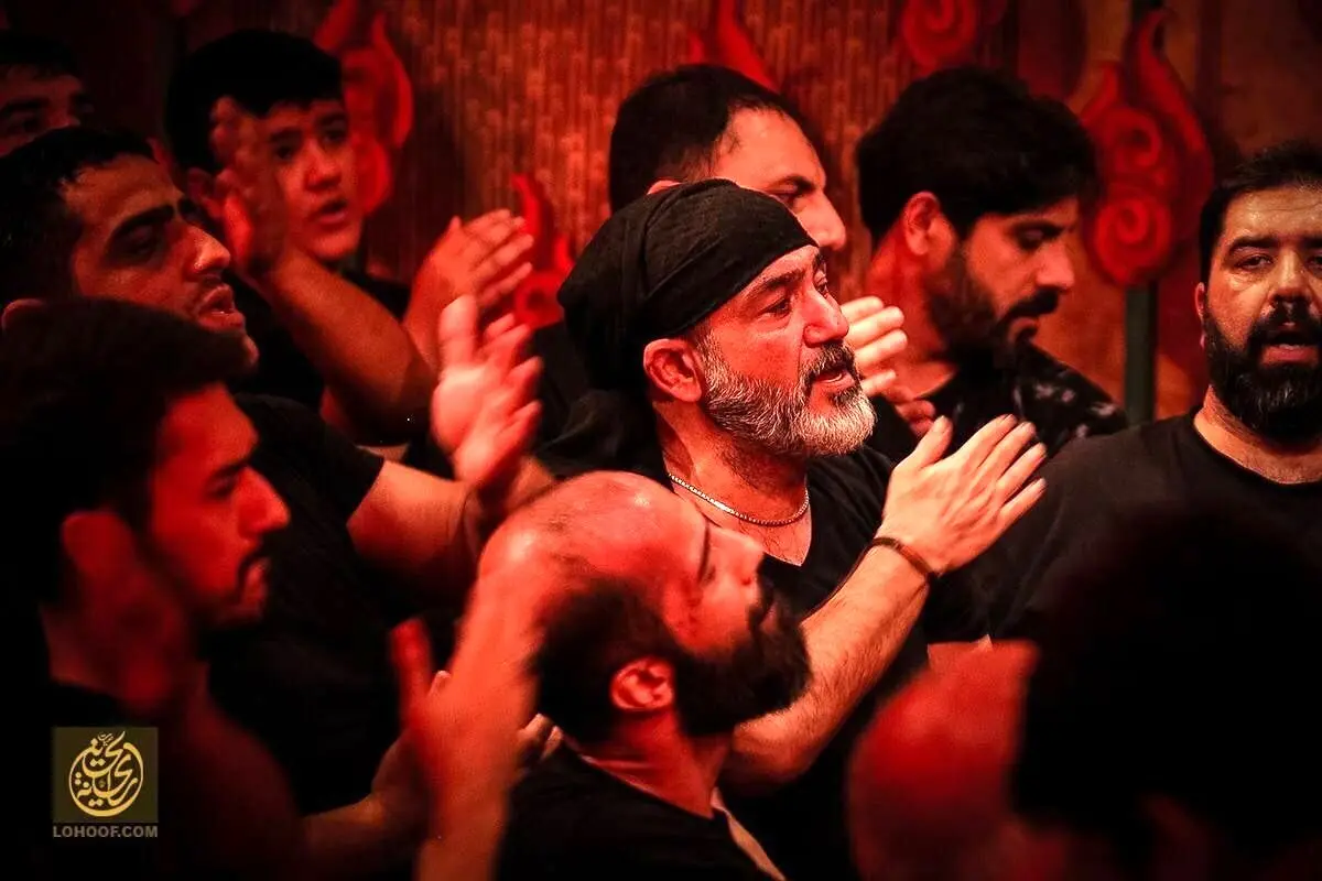 حضور مهران غفوریان در مراسم ظهر عاشورای بازار