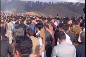 رقص و شادی در مراسم پیشواز از نوروز در کردستان