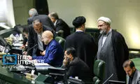 کل‌کل حمید رسایی با قالیباف در صحن مجلس