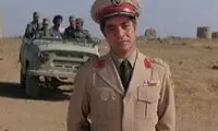 بهروز وثوقی و آنتونی کوئین در پشت صحنه کاروان‌ها