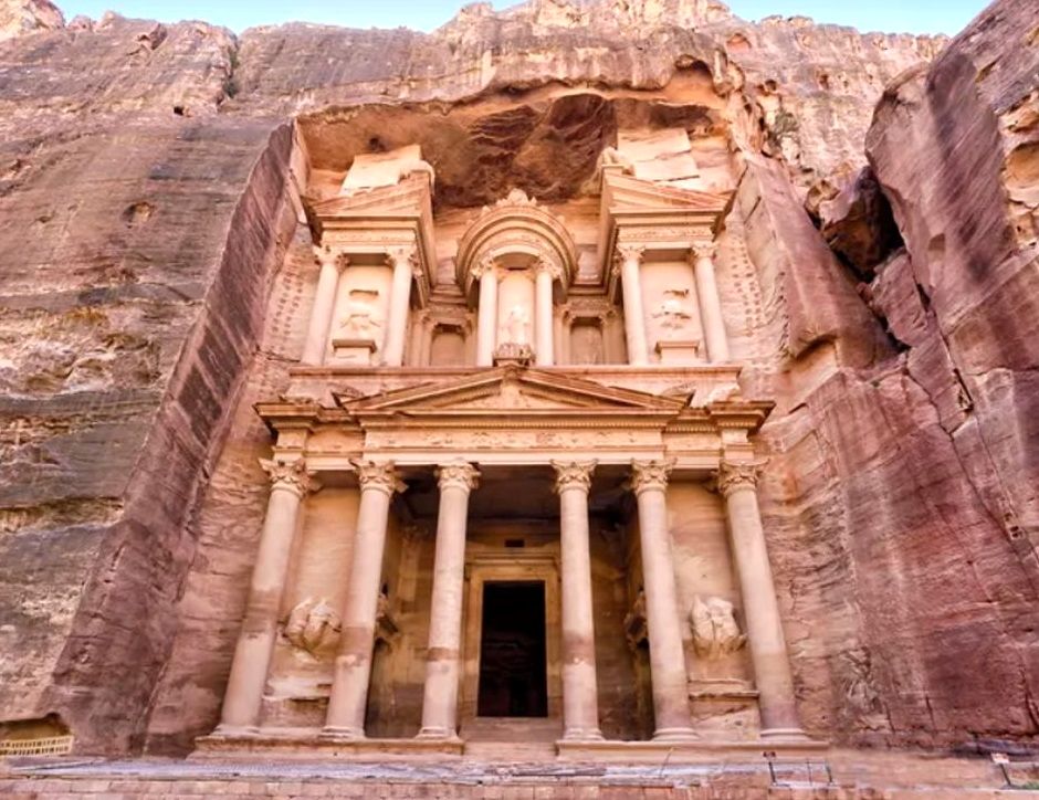 8 نمونه خیره کننده از معماری باستانی