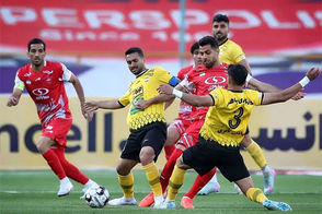 کری‌خوانی مدیر پرسپولیس برعکس از آب درآمد