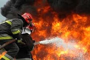 تصاویری از آتش گرفتن یک هتل در میدان ولیعصر