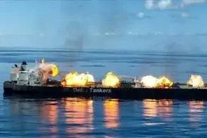 یک کشتی کانتینری در تنگه هرمز هدف قرار گرفت