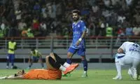 بلای جان استقلال: گلر پرسپولیسی!