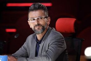 دلبری امین حیایی با لباس و آرایش زنانه!