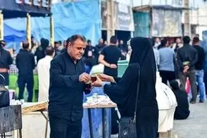 نصب ماکت موشک‌های ایرانی در یک موکب عراقی 