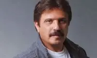 همدلی عارف عارف‌‌کیا و لیلا فروهر با بیژن مرتضوی