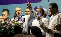 پوستر عجیب یک تیم دسته دومی جلب‌توجه کرد!
