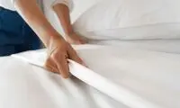 علامت کمتر شناخته شده سرطان که روی ملحفه‌ها ظاهر می‌شود