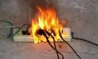 وحشت فروشنده از آتش گرفتن ناگهانی سه‌راهی 