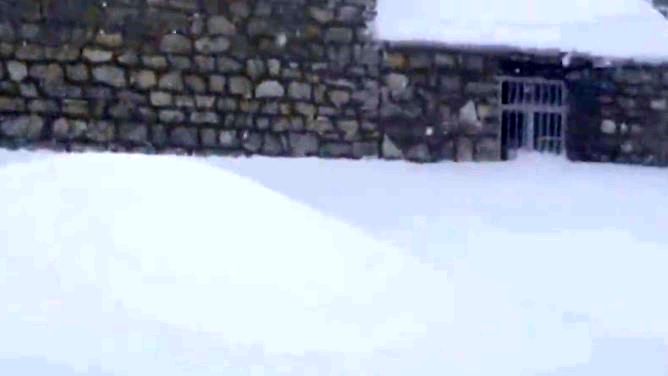 برف در کردستان، هرچه چشم میدید را محو کرد