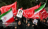 تصویری از یک پلاکارد متفاوت در تجمع حجاب