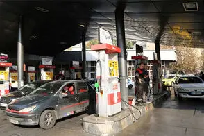 کاسبی جدید کنار پمپ‌بنزین‌ها برای فرار از صف!