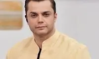 عکس یادگاری مجری سابق با خادم و پرستویی
