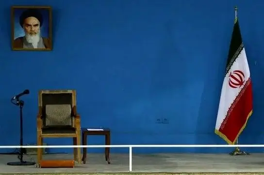 هم‌میهن: تعجیل برای انتخاب رهبری مشکوک است