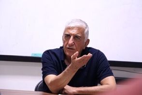 تبریک متفاوت رضا کیانیان برای شب یلدا