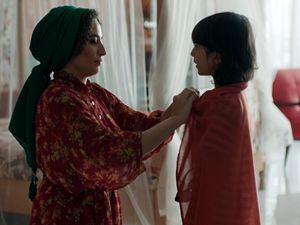 سانسور عجیب لباس نگار جواهریان در یک فیلم