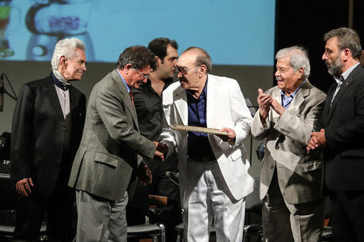 شجریان واقعاً ایرج و گلپا را خانه‌نشین کرد؟