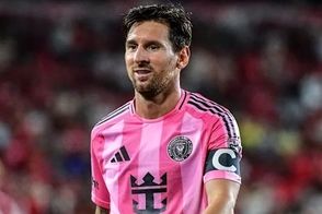 دیدار مسی و شاهرخ‌خان، بازیگر سرشناس بالیوود در هند